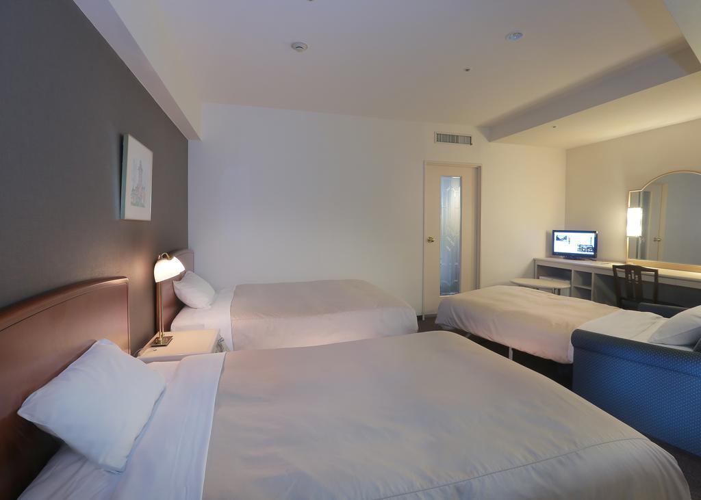 Yokohama Isezakicho Washington Hotel Екстериор снимка