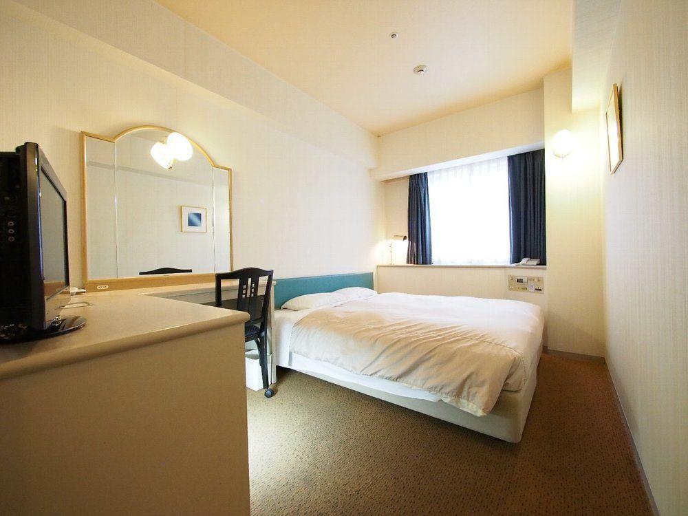 Yokohama Isezakicho Washington Hotel Екстериор снимка