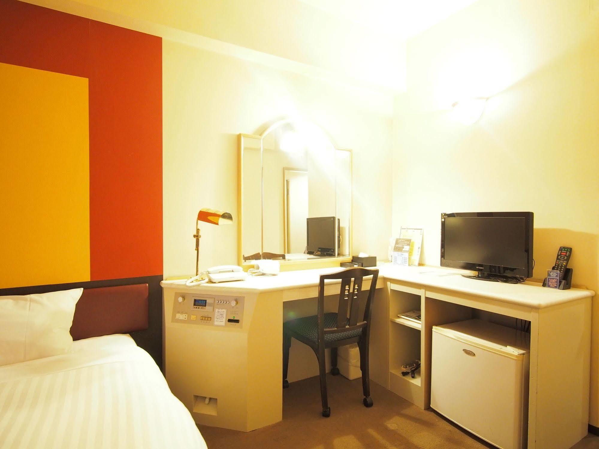 Yokohama Isezakicho Washington Hotel Екстериор снимка