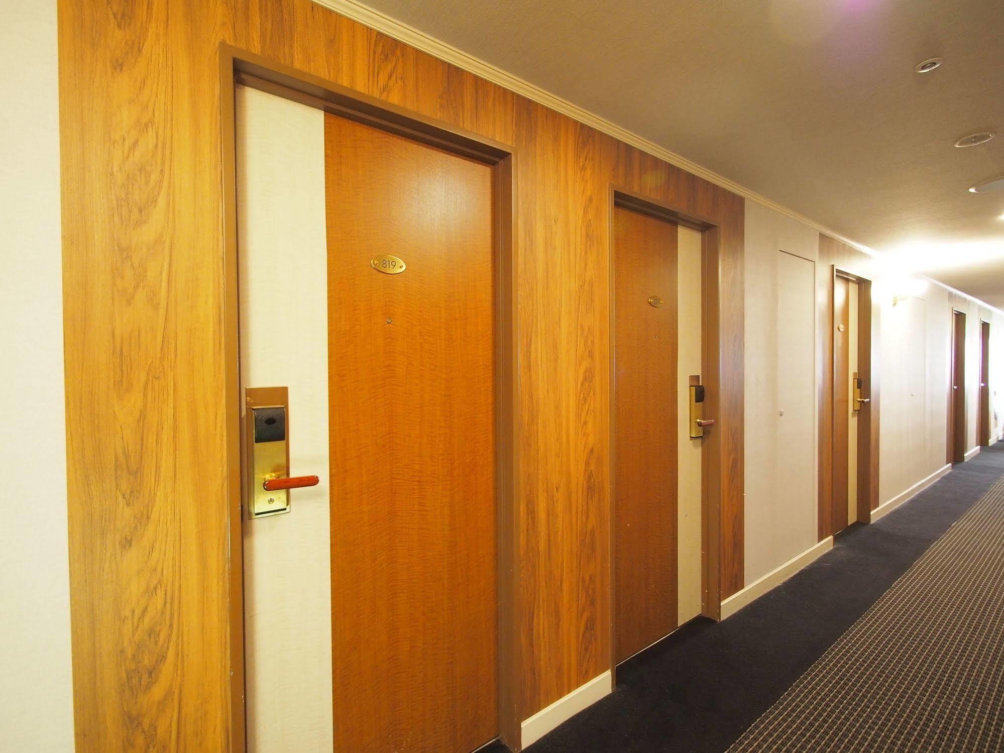 Yokohama Isezakicho Washington Hotel Екстериор снимка